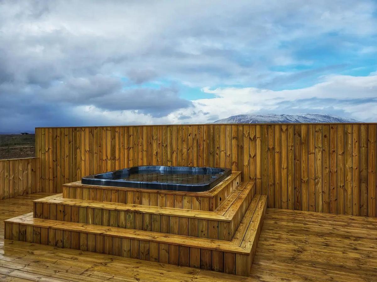 Luxury Log Home With A Hot Tub Selfoss Exteriér fotografie