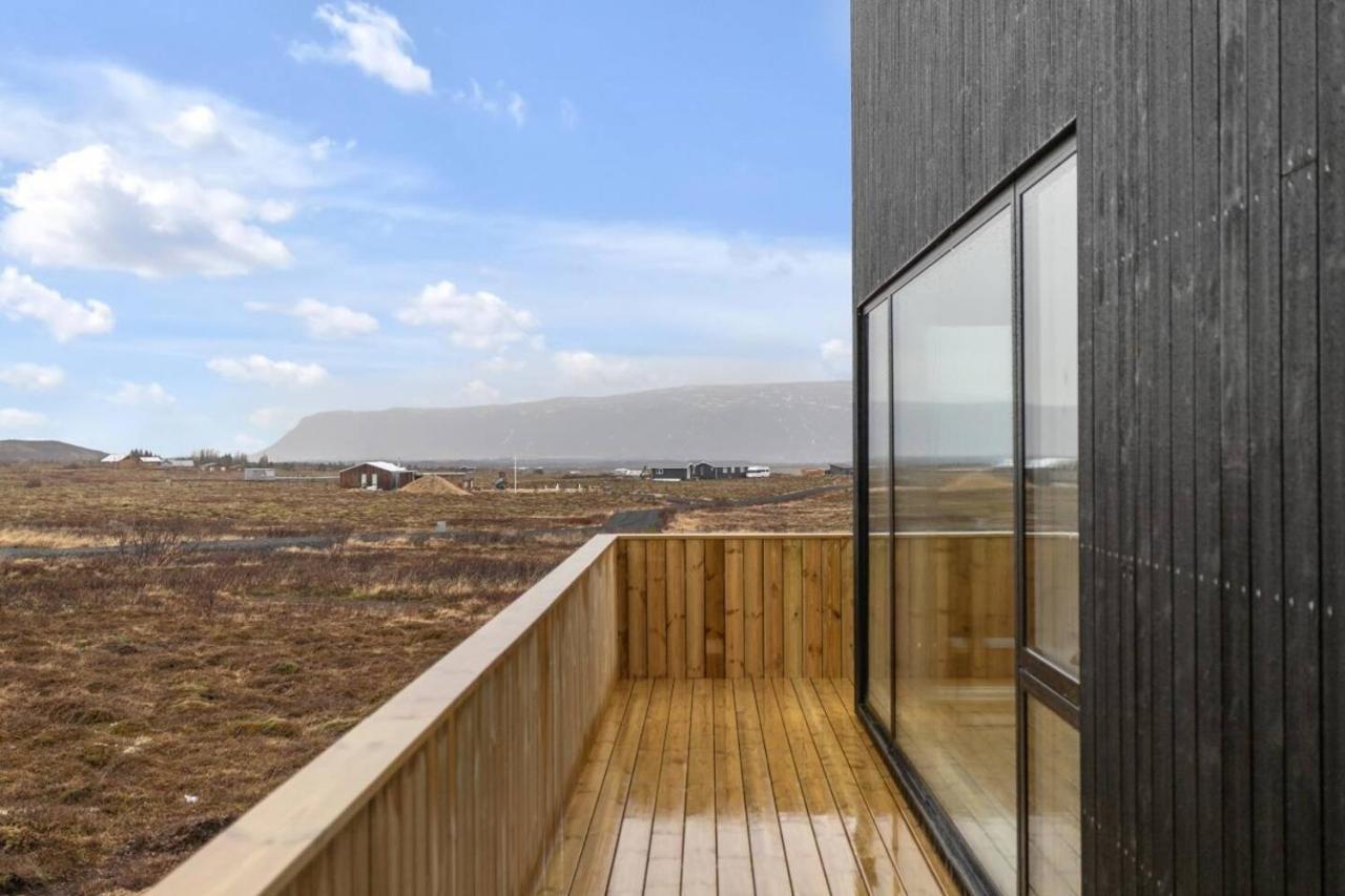 Luxury Log Home With A Hot Tub Selfoss Exteriér fotografie