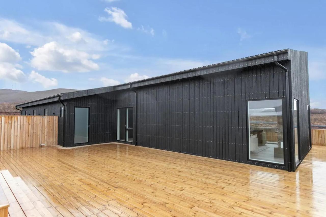 Luxury Log Home With A Hot Tub Selfoss Exteriér fotografie