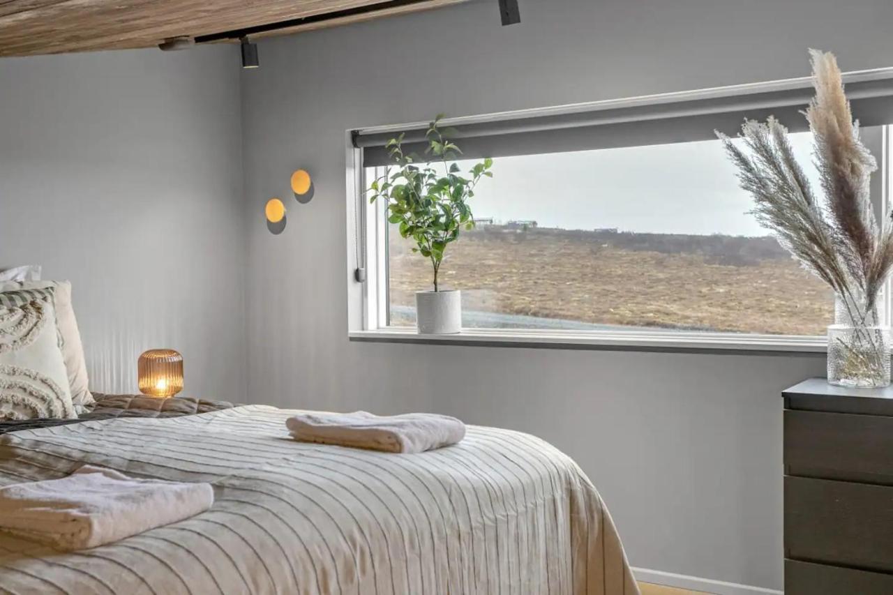 Luxury Log Home With A Hot Tub Selfoss Exteriér fotografie