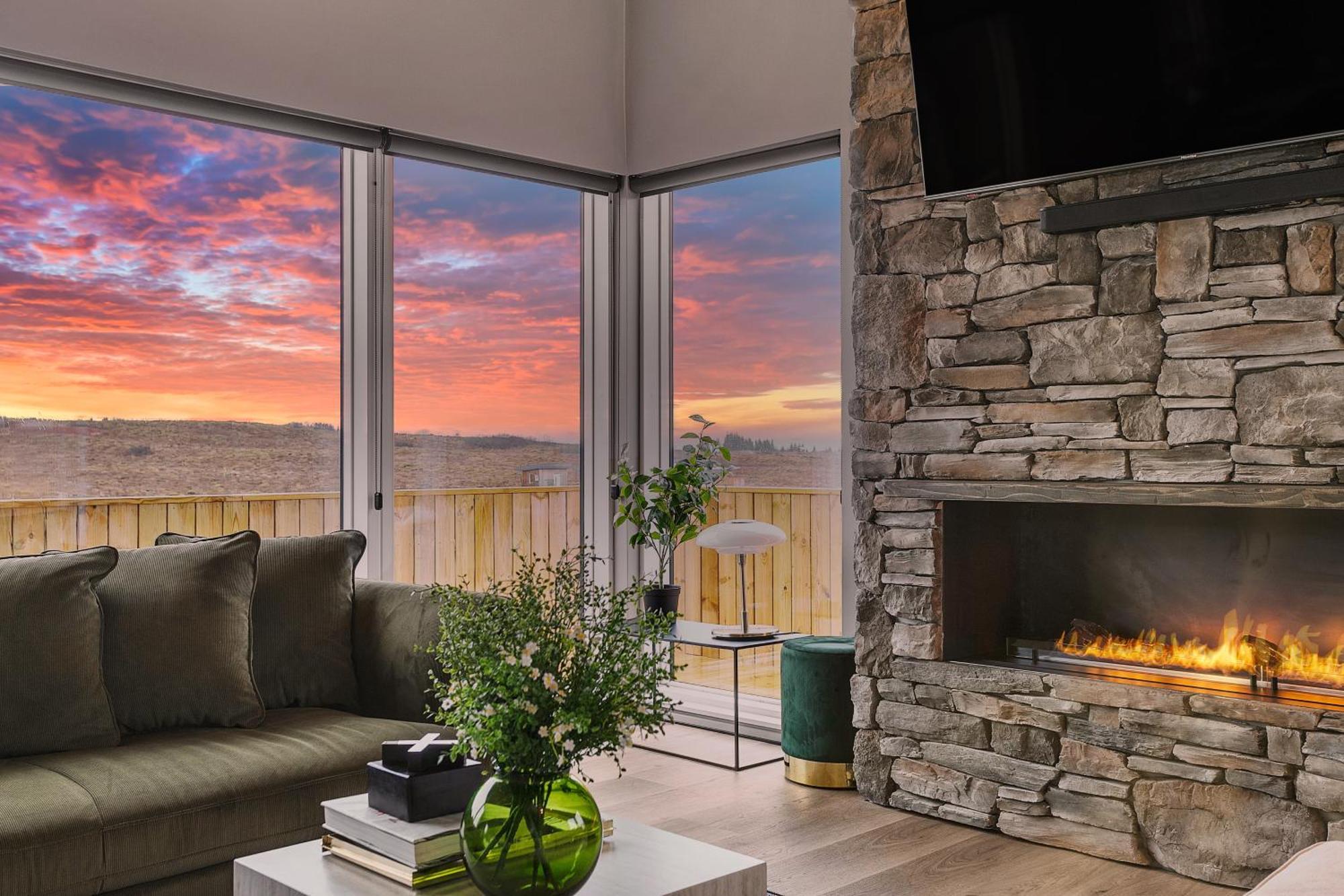 Luxury Log Home With A Hot Tub Selfoss Exteriér fotografie
